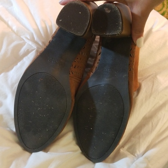 cut out booties - Picture 4 of 7